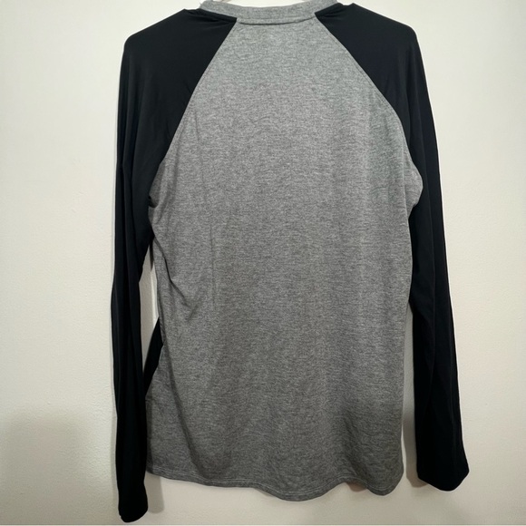Adidas Wine Valley crew neck top NWT - Picture 6 of 6